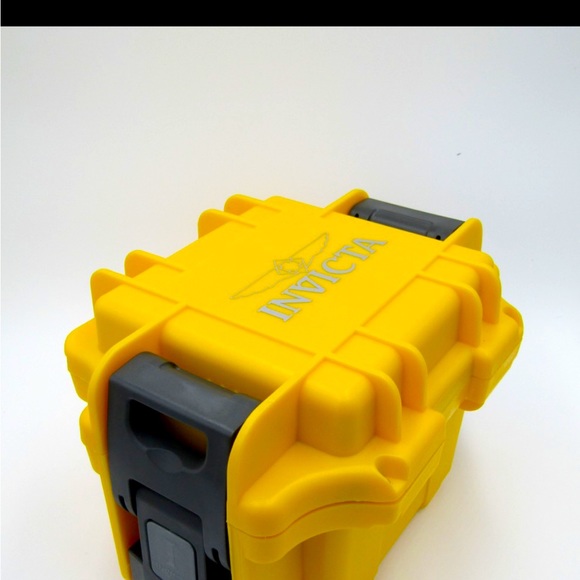 COPY - Invicta Watch With Papers Hard Case NEW - Picture 13 of 13